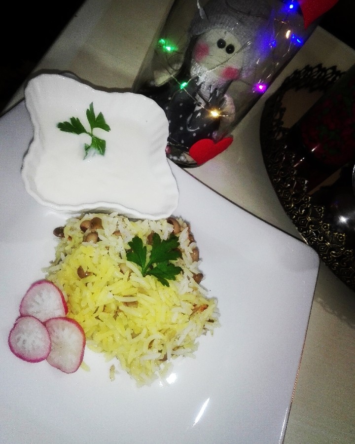 عدس پلو و لوبیا چشم بلبلی