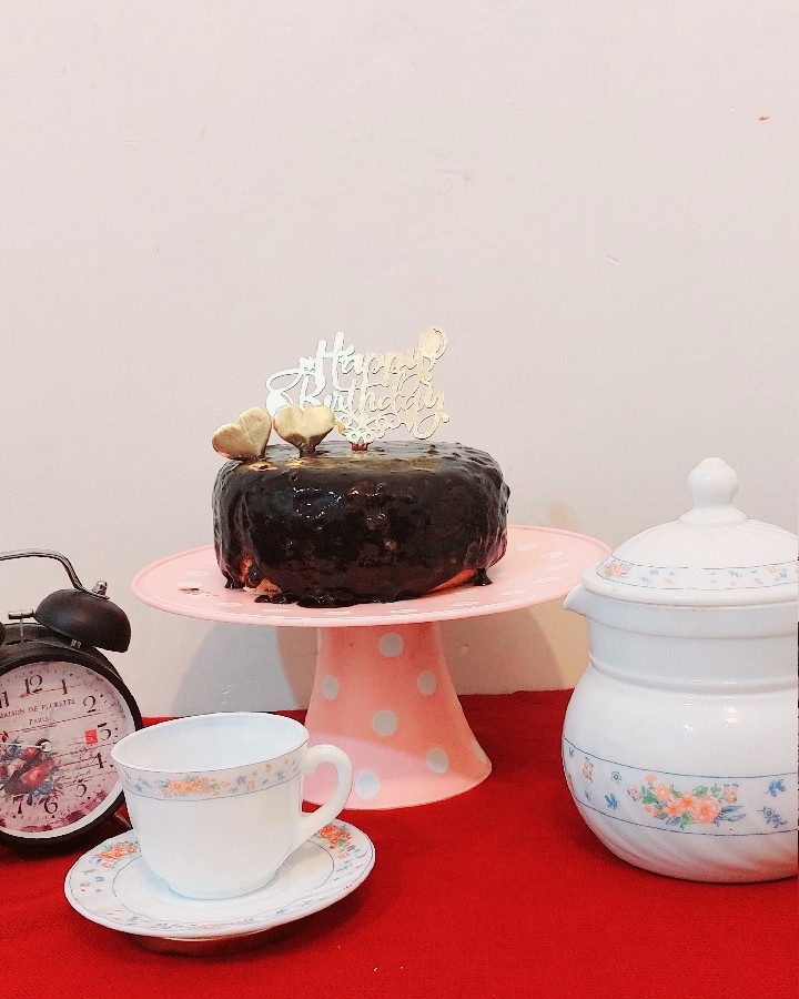 عکس کیک نوشابه ای با روکش شکلات