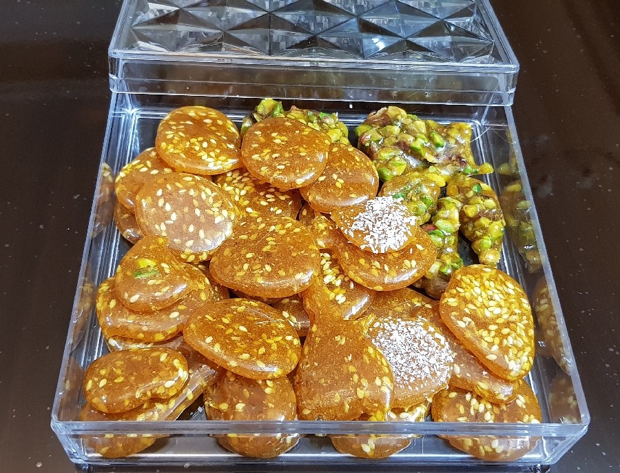 عکس پولکی کنجدی