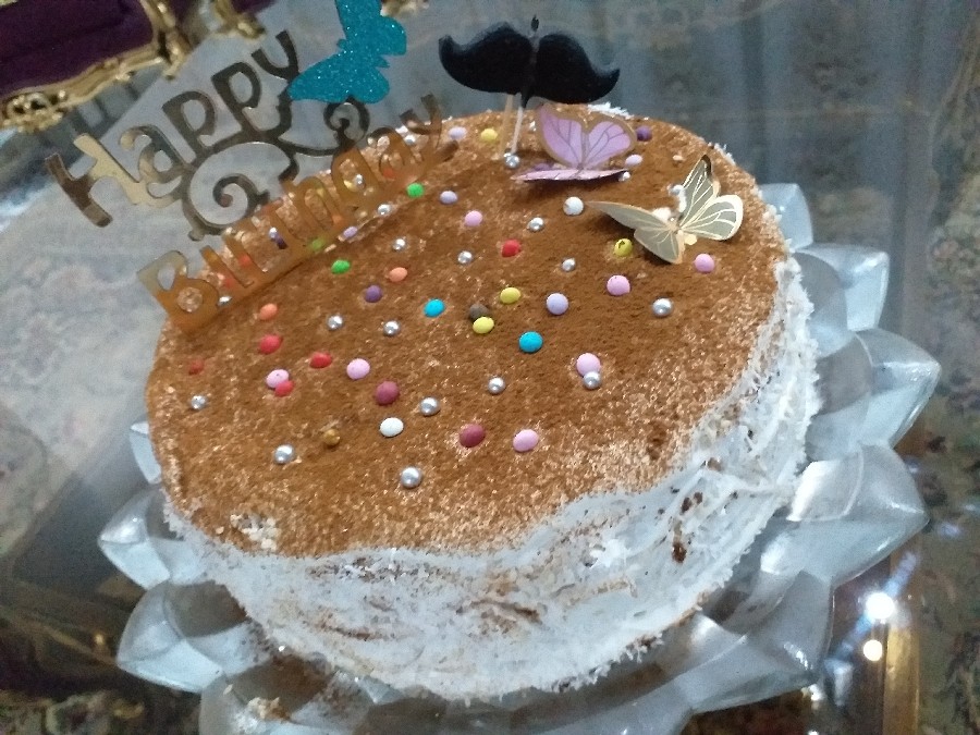 کیک اسفنجی با دستور خانم فرشته صادقیان 