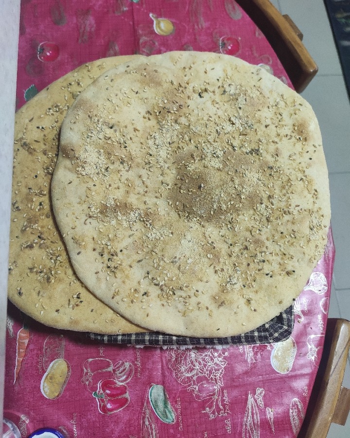 نان زعتر (نان لبنانی)