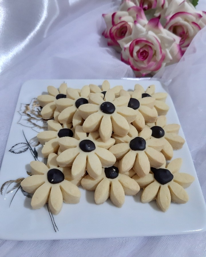 شیرینی نعلی بازاری