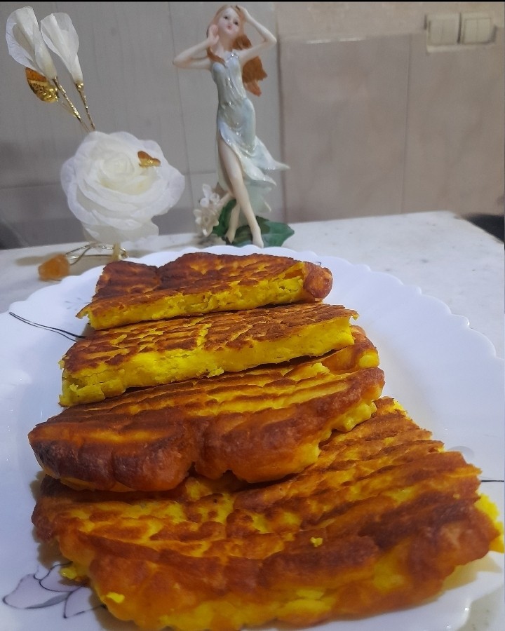 عکس کوکو سیب زمینی وسالاد کاهو
