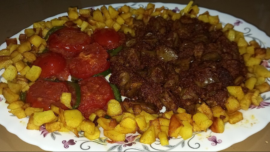 جگر مرغ با مخلفات