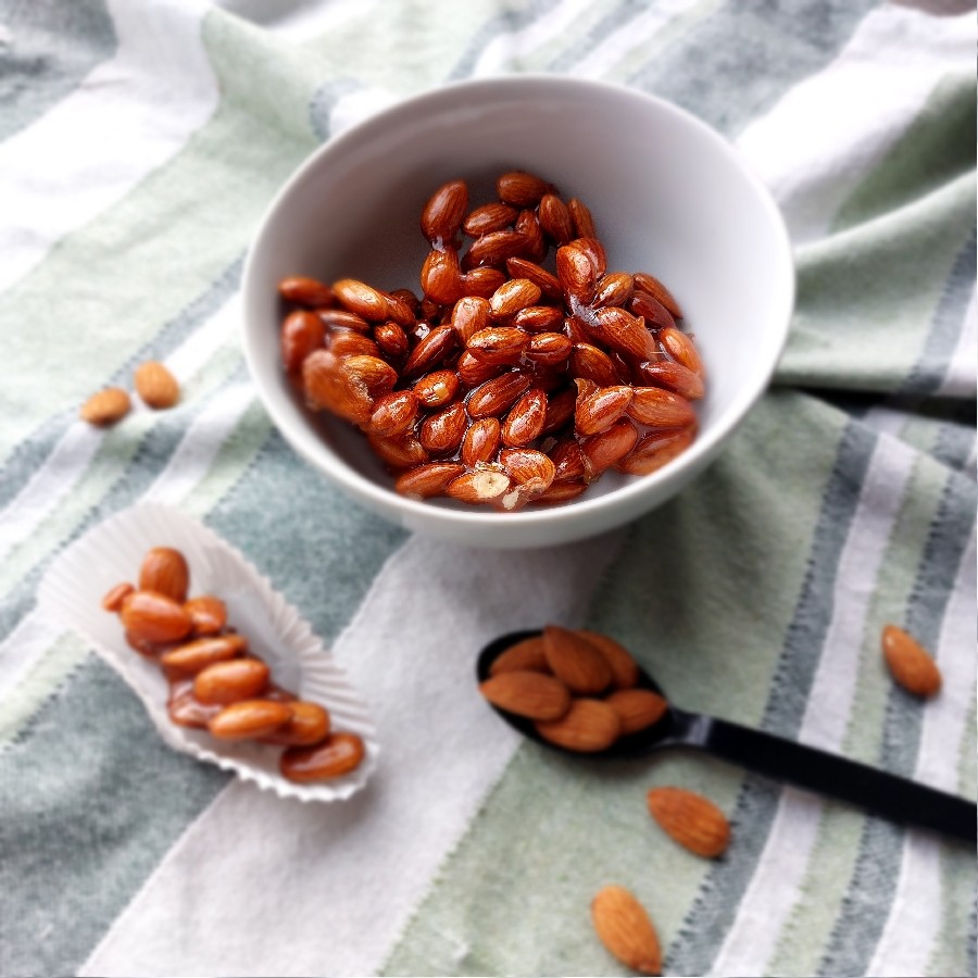 بادام سوخته خانگی