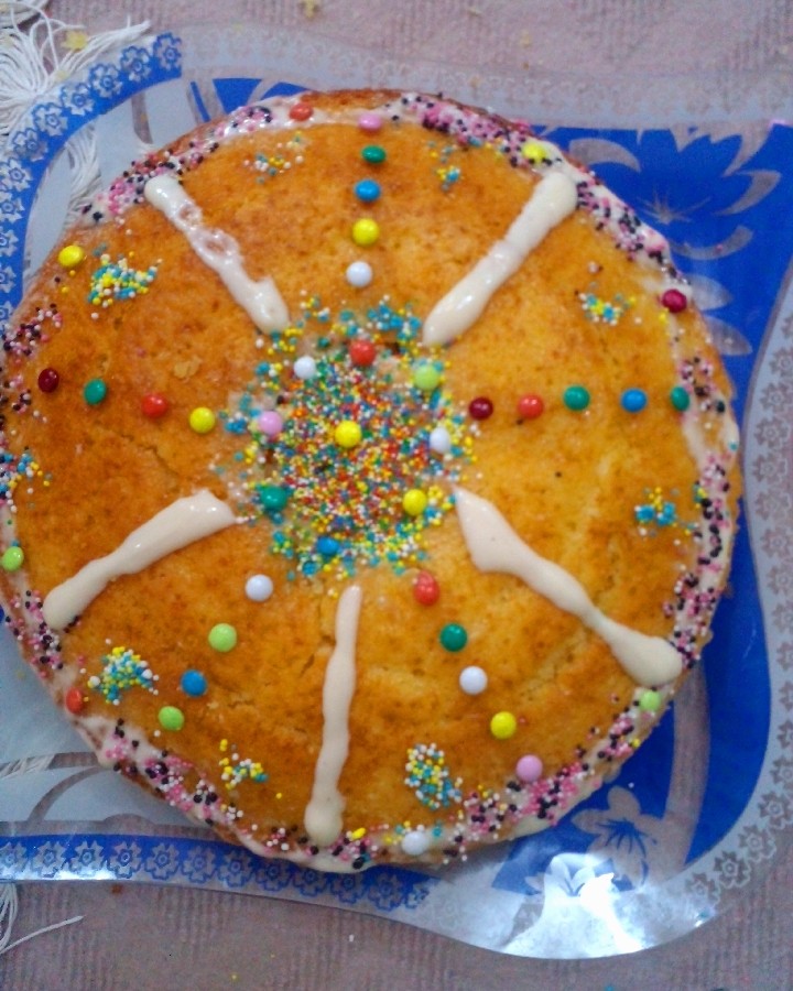 عکس کیک زعفرانی 