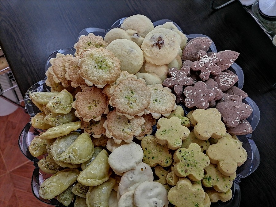 عکس سلام دوستان این هم چند نوع از شیرینی هام برا عید