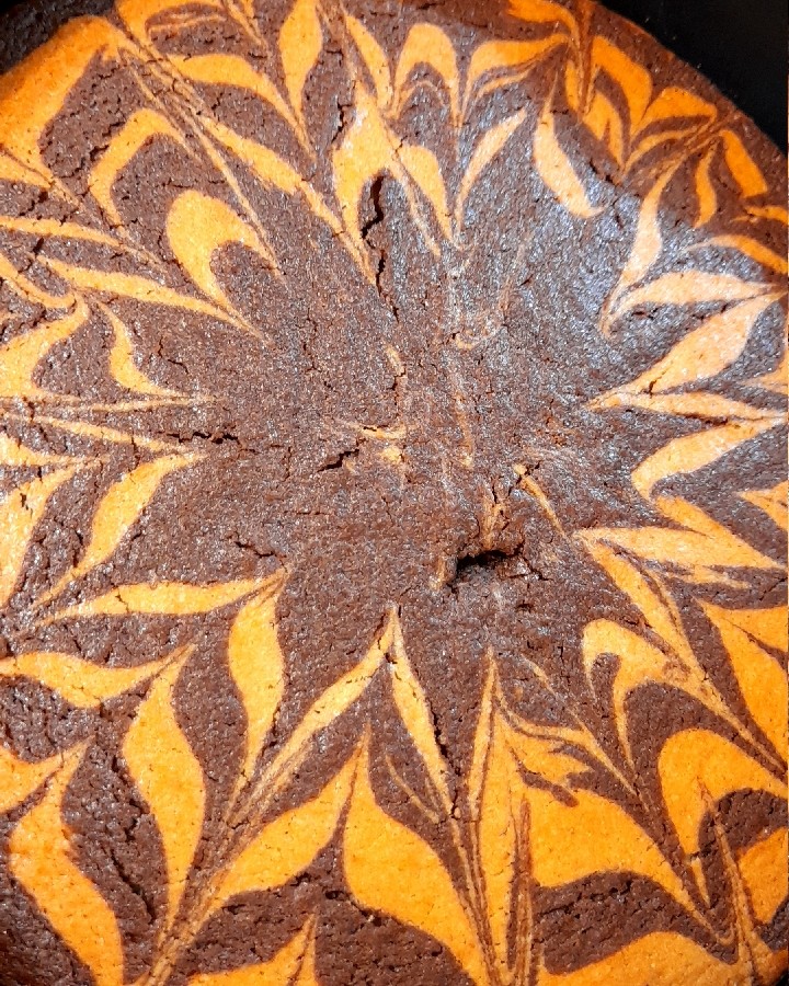 کیک دو رنگ (زبرا کیک)