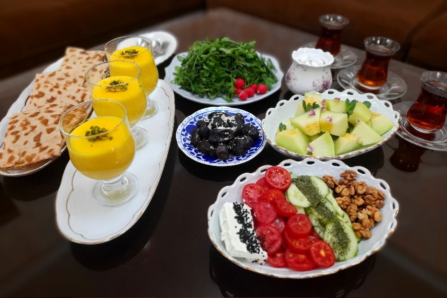 عکس افطاری شب ۲۵ ماه رمضان
