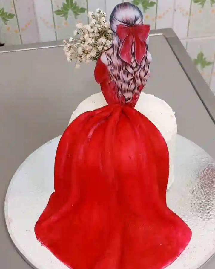 کیک به مناسب روز زن 