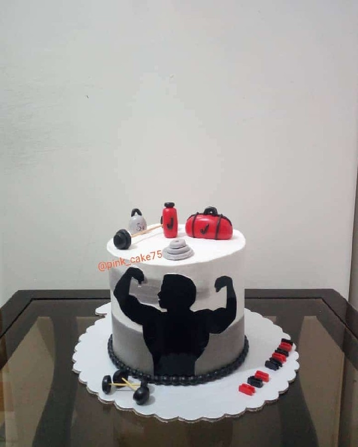 #کیک تولد#خوشمزه
#دلبر
#سفارش مشتری 