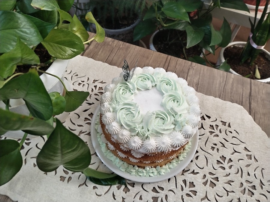 کیک سابله
کیک تولد خواهر کوچیکه منزل مامان روز عید فطر