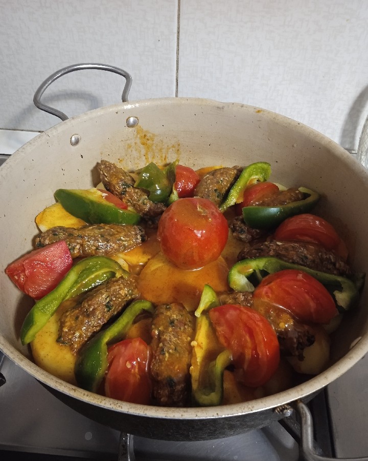 خورشت با گوشت چرخ کرده