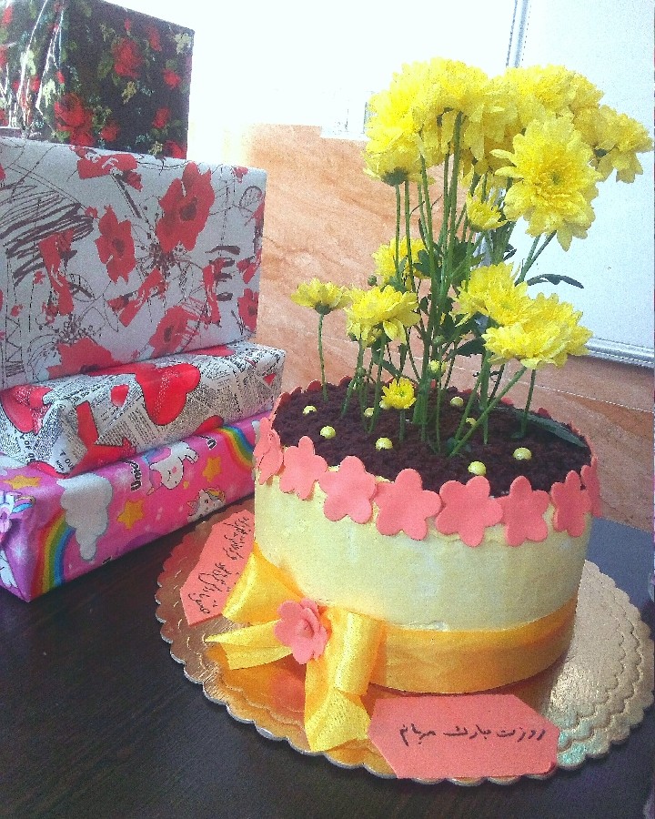 کیک گلدان