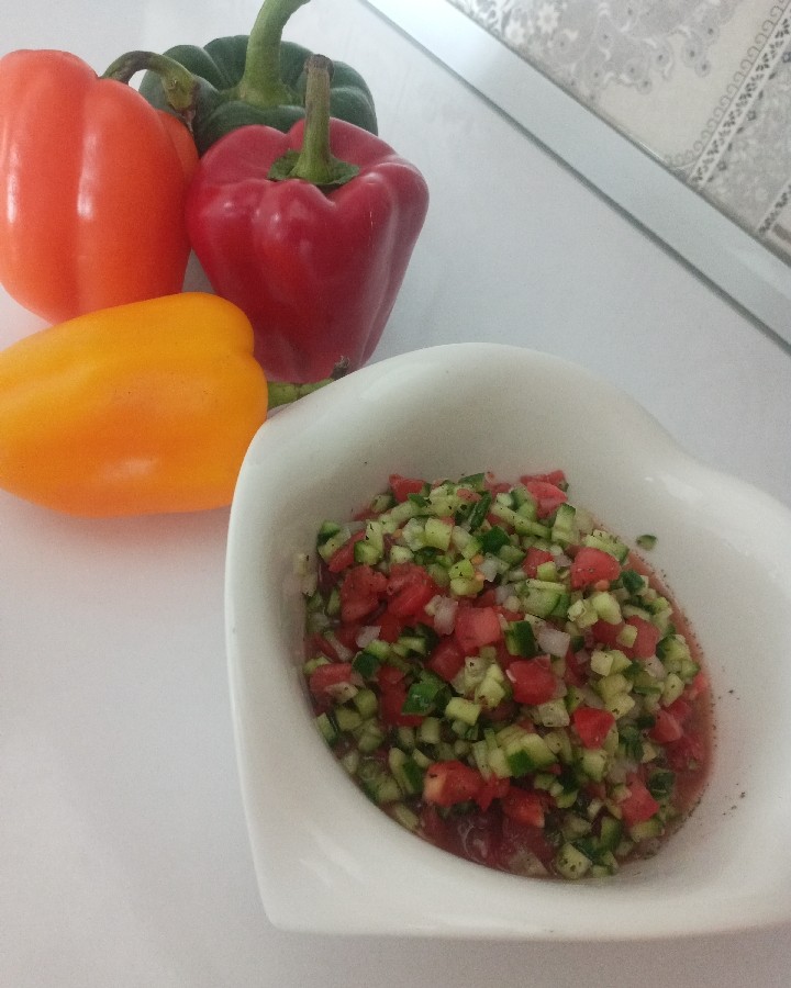 سالاد شیرازی