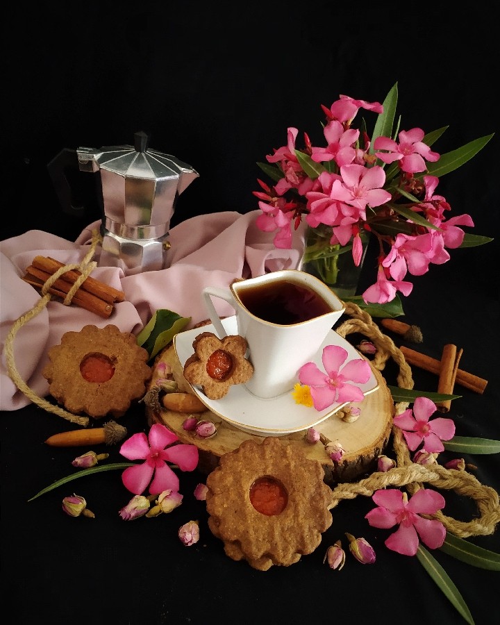 عکس کوکی قهوه با مارمالاد هویج 