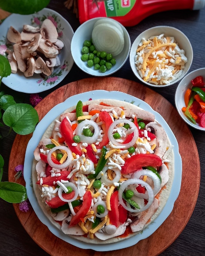 عکس پیتزا سبزیجات
