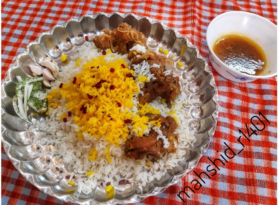 عکس زیر برنجی لرستان در آشپزخونه ی خراسانی