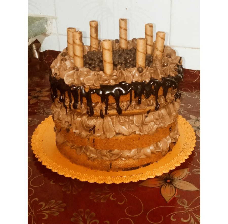 عکس A beautiful chocolate cake