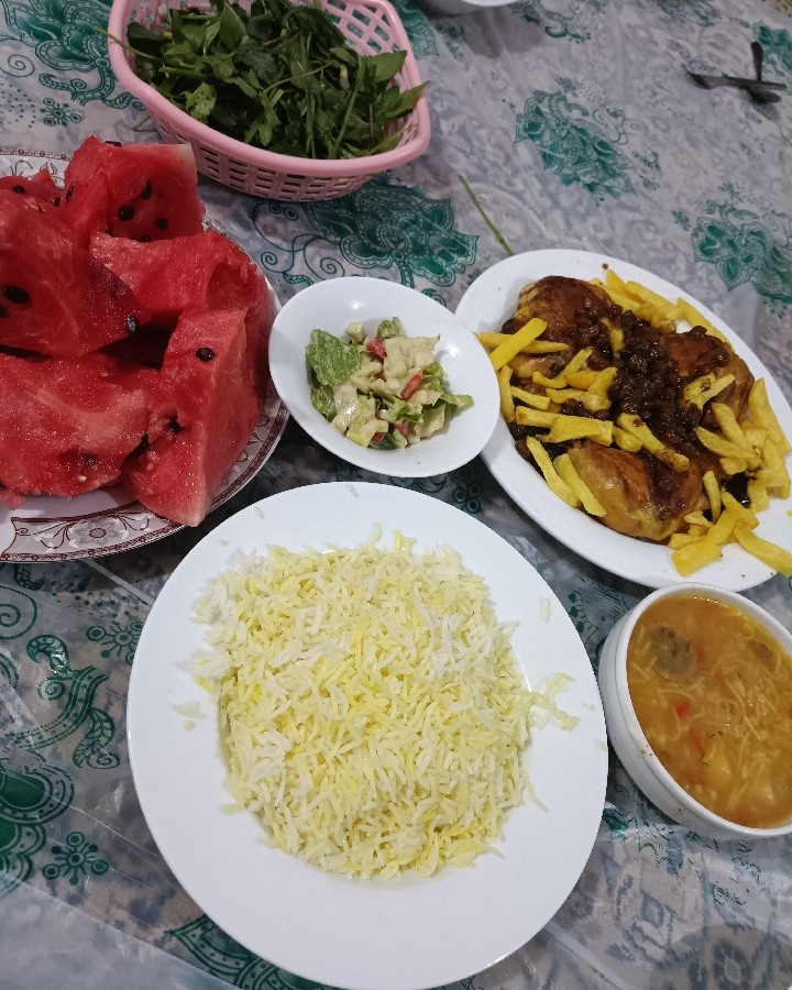 عکس مرغ شکم پر