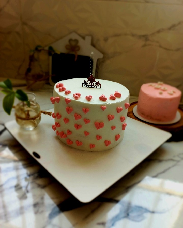 کیک تولد با تزئین فوندانت