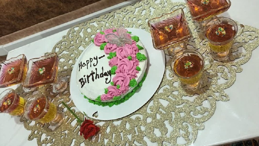 کیک تولدم♡