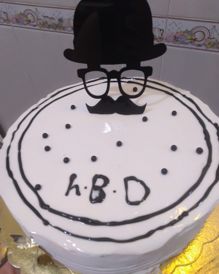 کیک تولد برای داداشی جونم 