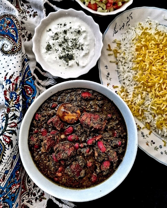 خورش قرمه سبزی (کپشن مهم)