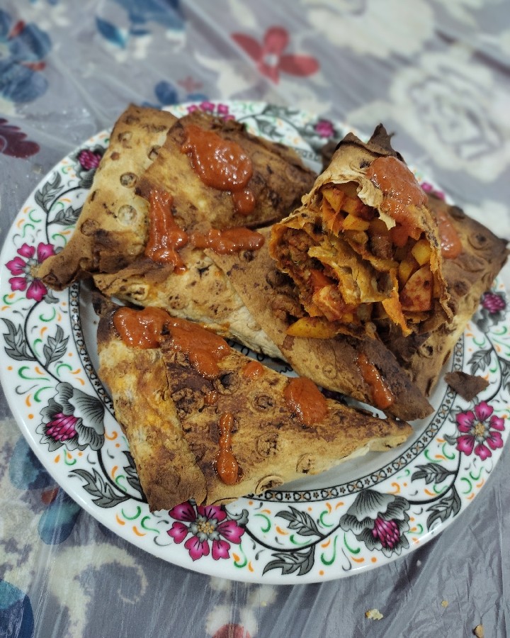 عکس سمبوسه پیتزایی