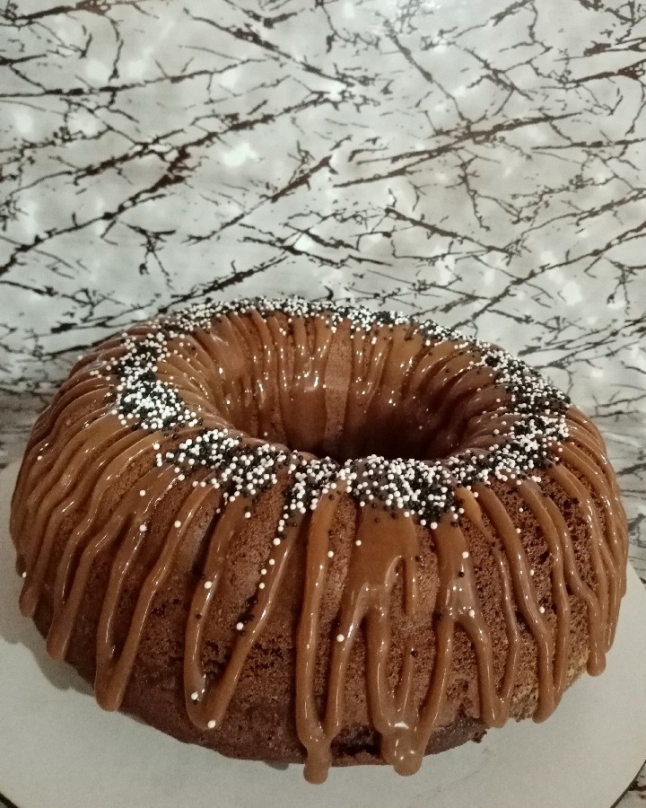 کیک روسی باتزیین کارامل شکلاتی 