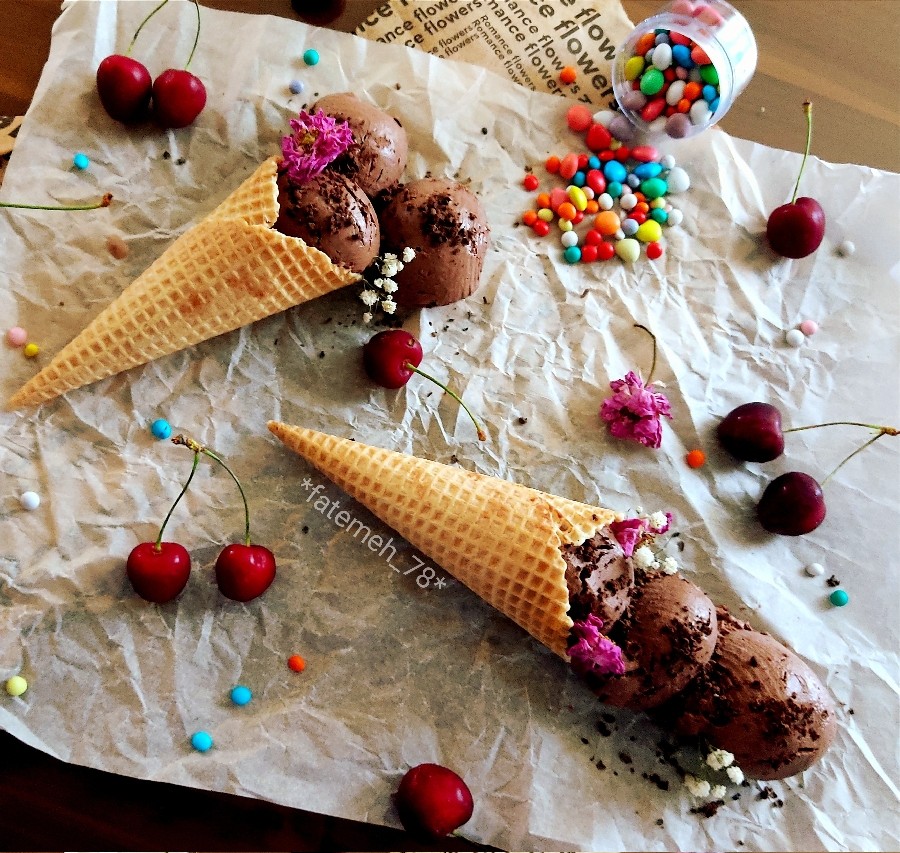 بستنی شکلاتی
با دستور استاد سراجی 
