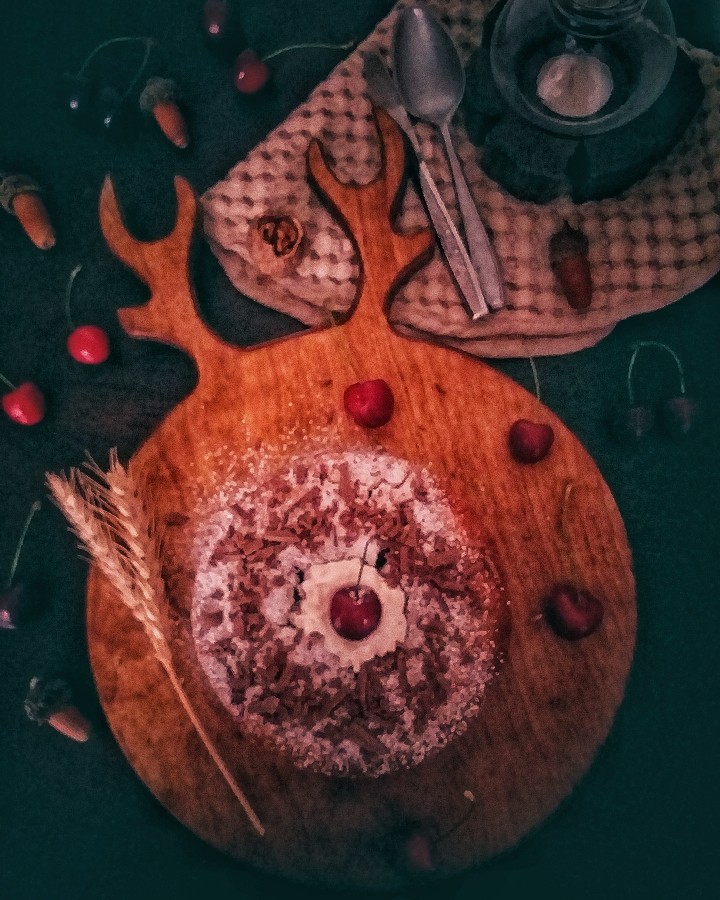 عکس کیک آلبالو