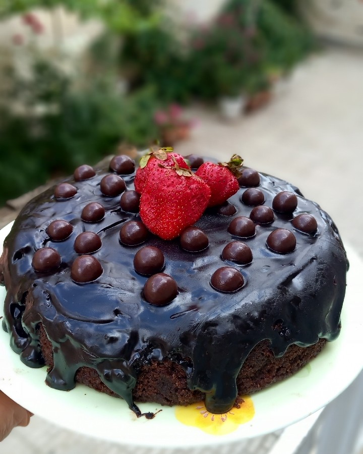 عکس کیک شکلاتی با گاناش