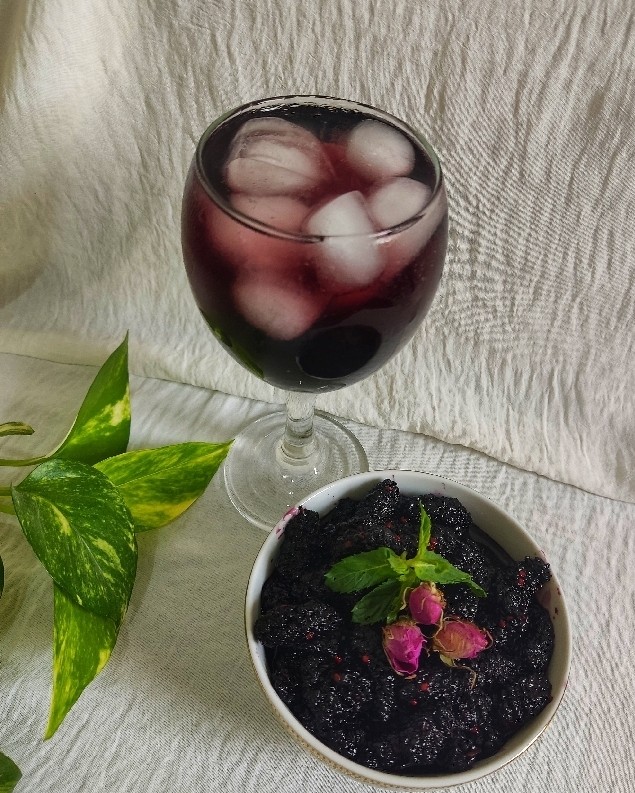 مربا و شربت توت سیاه