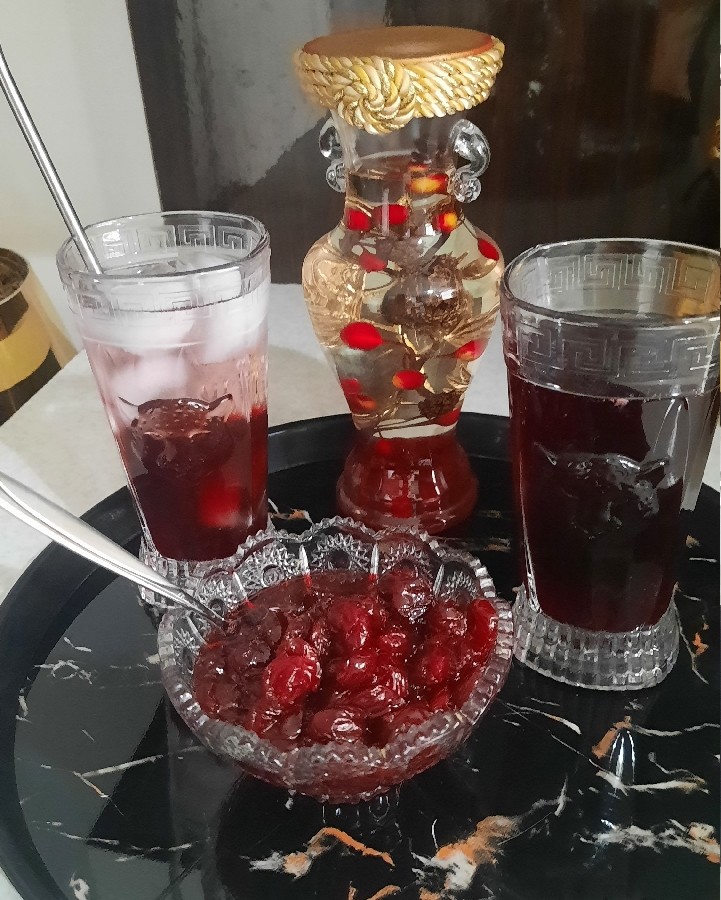 عکس شربت و مربای آلبالو