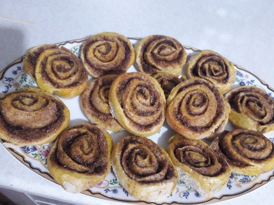 عکس نان رول دارچین
