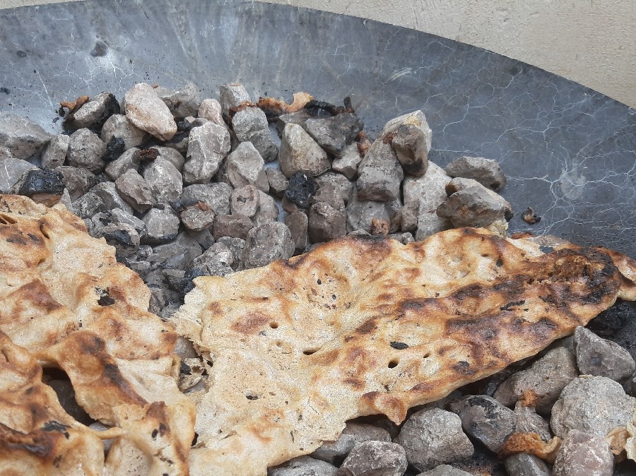 نان سنگک در خانه