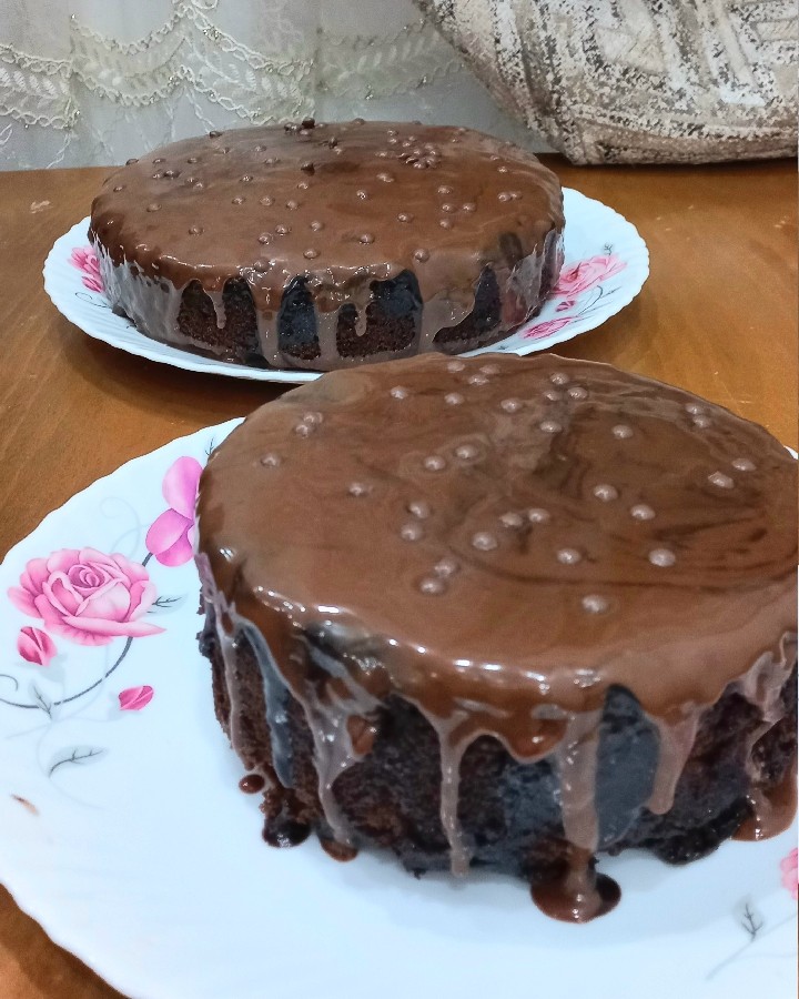 عکس کیک خیس دو سس شکلاتی