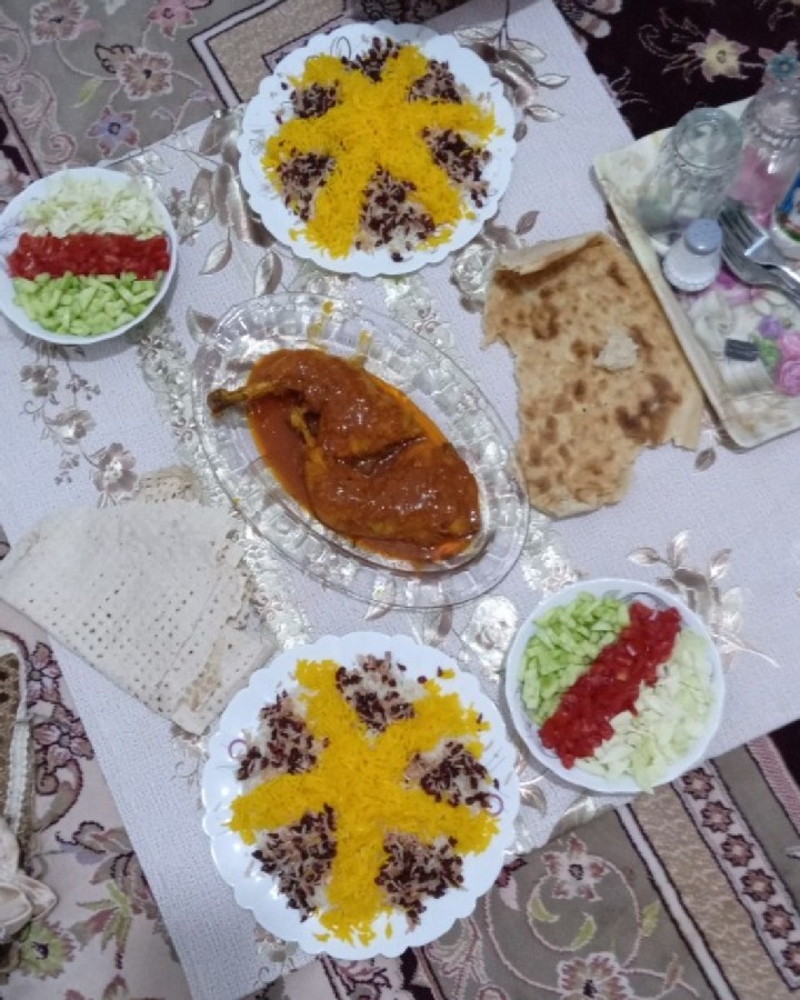 عکس زرشک پلو با مرغ مجلسی