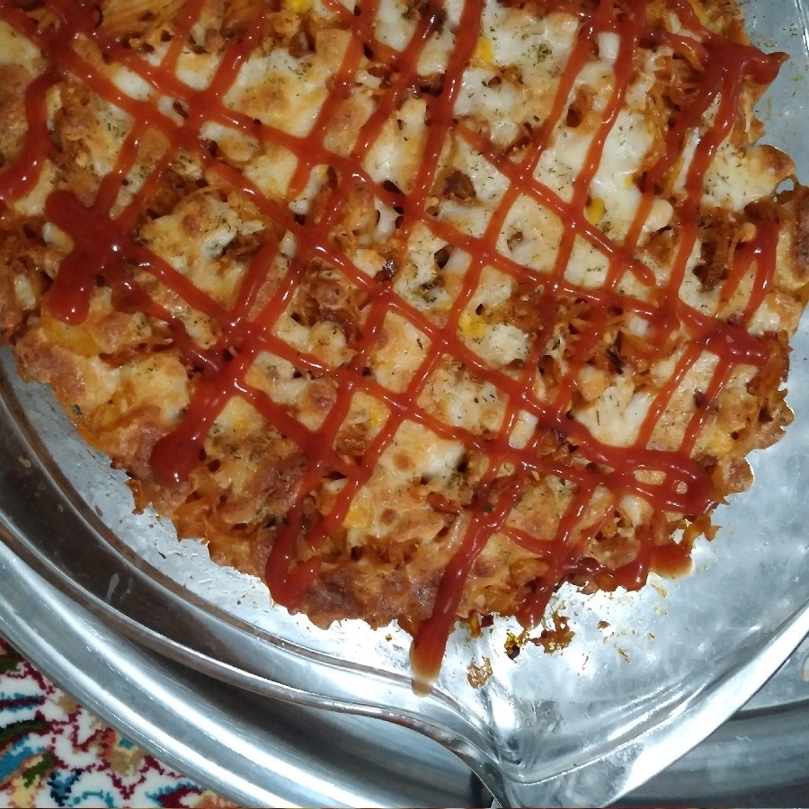 عکس ماکارانی با پنیر پیتزا 