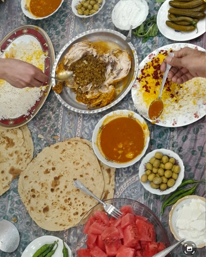 عکس سفره مهمانی خودمون