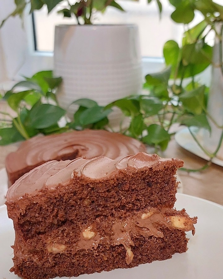 کیک شکلاتی با روکش گاناش