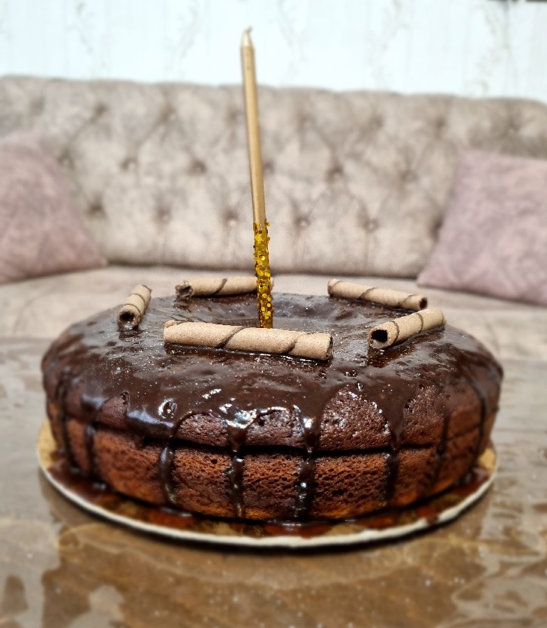 عکس کیک شکلاتی با سس شکلات
