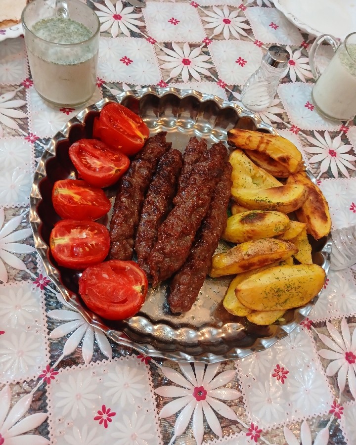 عکس شام خانواده چهار نفری من