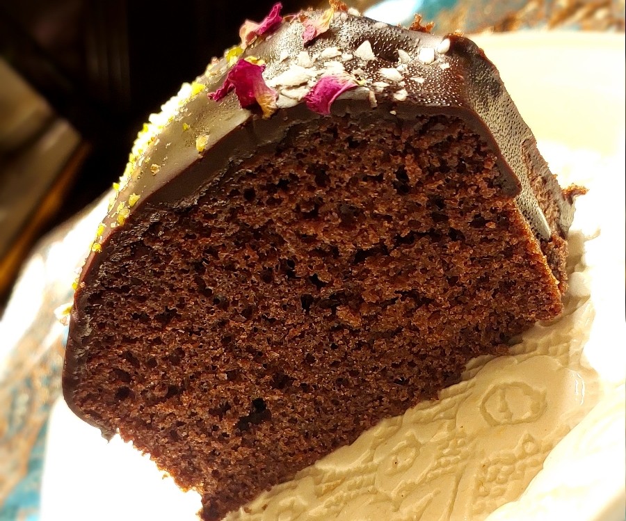 کیک شکلاتی 
کیک هات چاکلت 