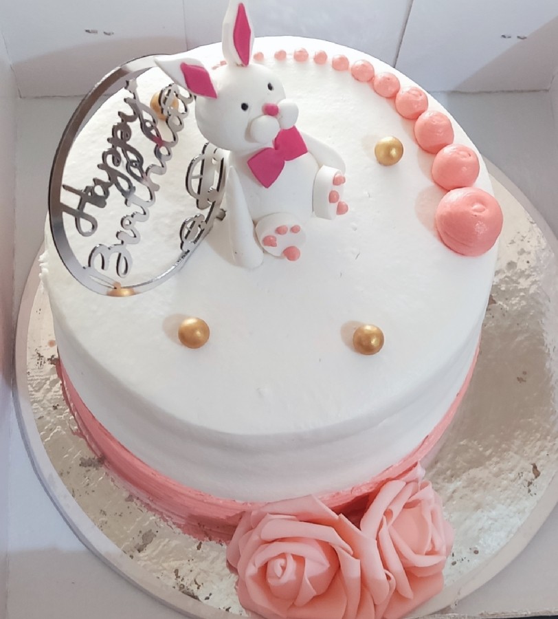 کیک تولد
تولدت مبارک بهترین خواهر دنیا♥️✨