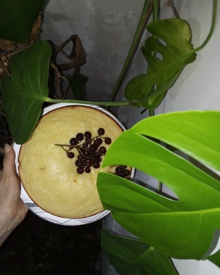 خواهرانه
یه روز بارونی خونه ی خواهر عزیزم ???♥️?