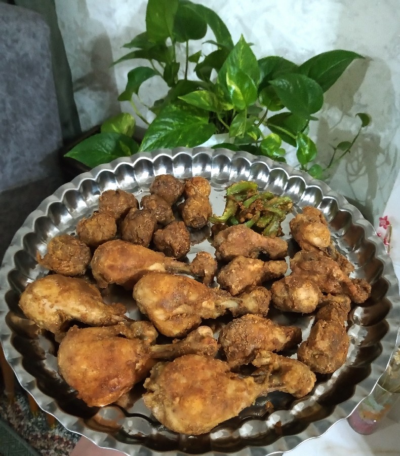 عکس مرغ و قارچ سوخاری