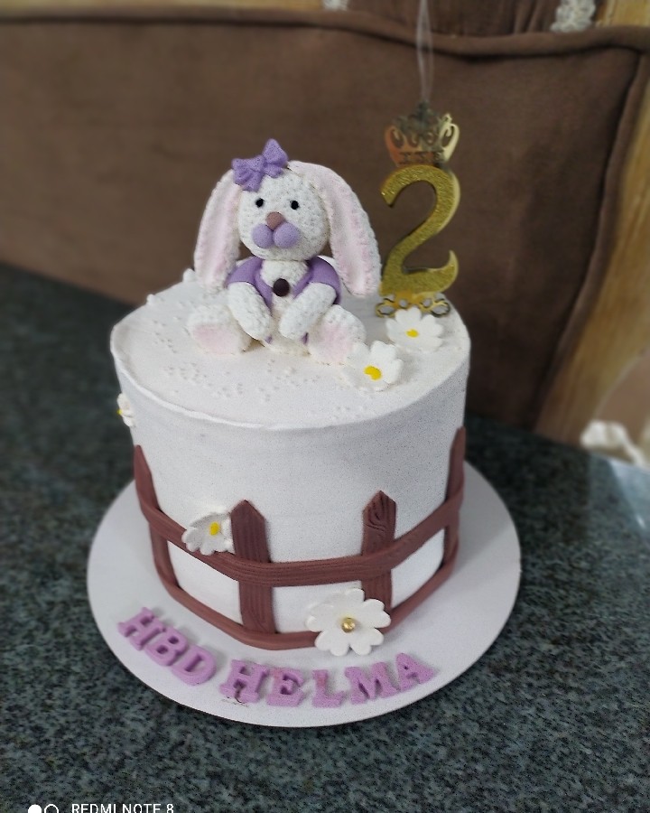 کیک تولد دختر قشنگم حلما کوچولو
فالو=فالو
