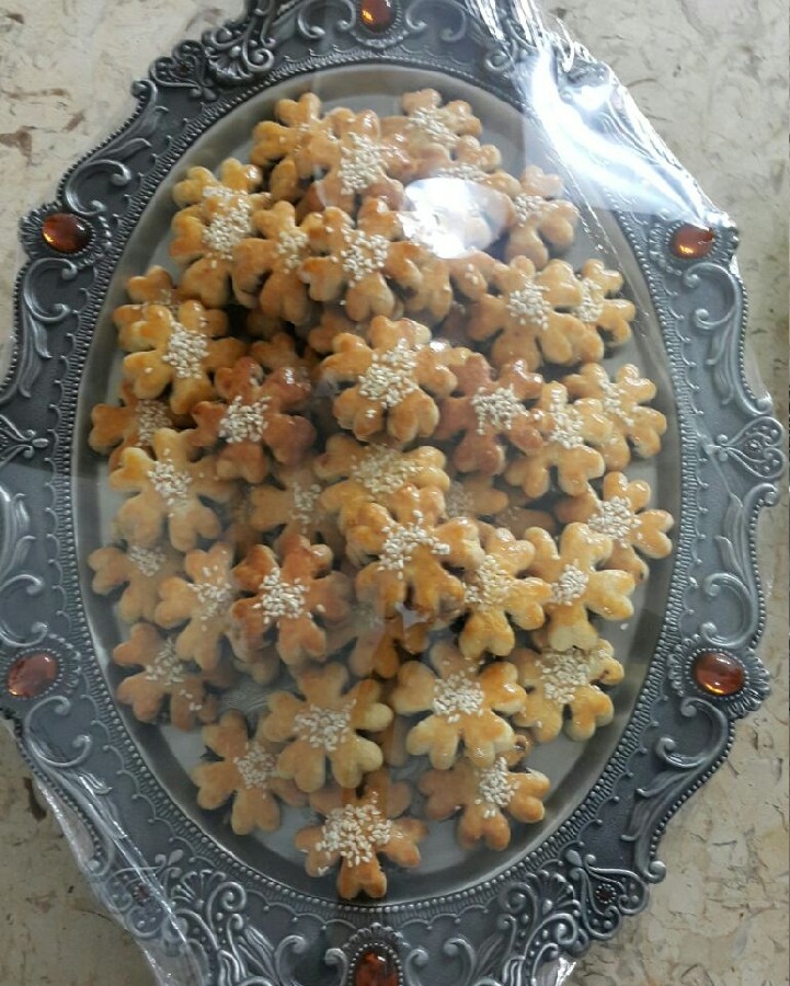 عکس اینم از نان خرمایی خونگی پردیسی